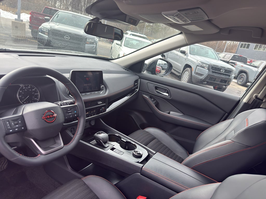 2025 Nissan Rogue AWD Rock Creek