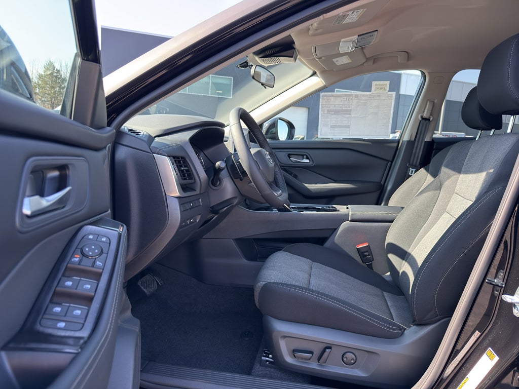 2026 Nissan Rogue 2026.5 AWD SV