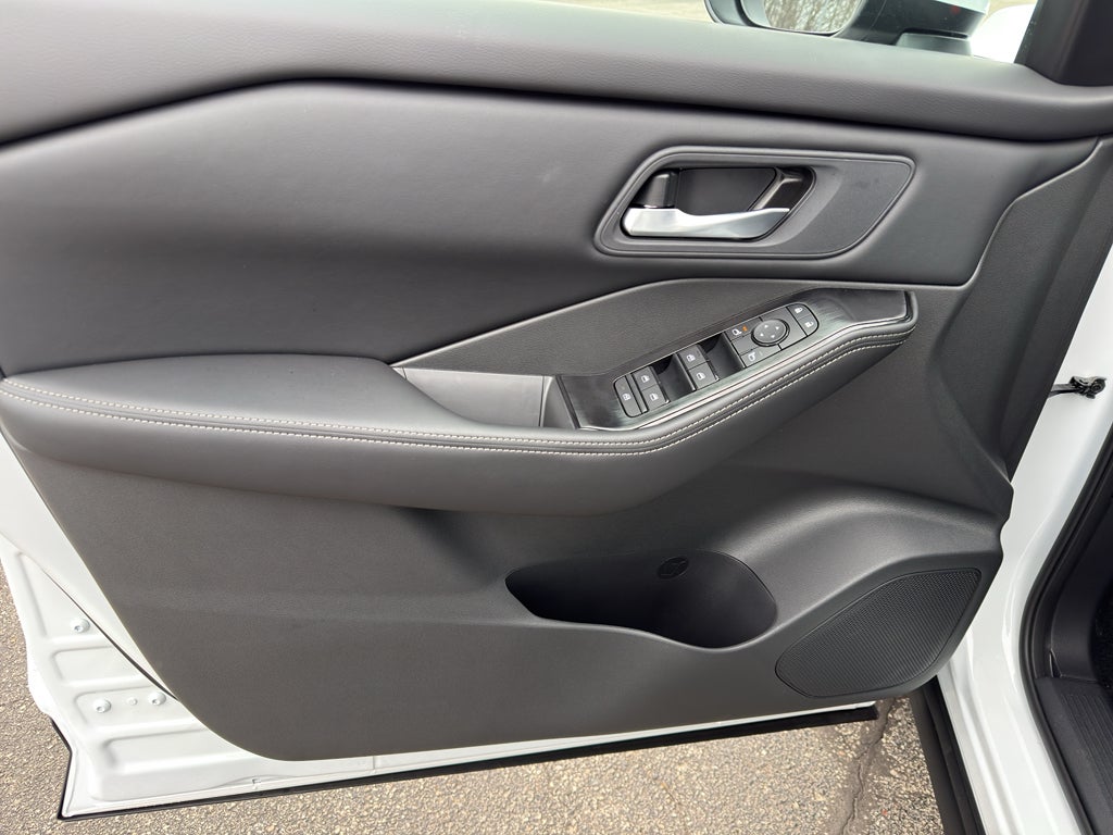 2026 Nissan Rogue 2026.5 AWD SV