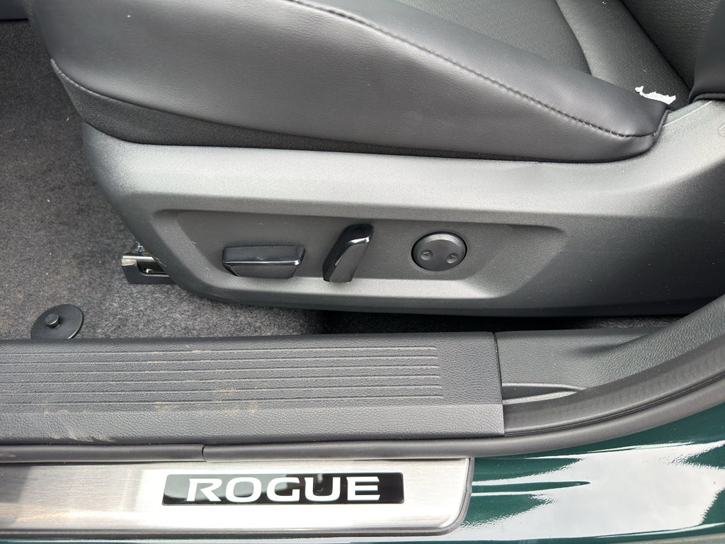 2026 Nissan Rogue 2026.5 AWD Dark Armor