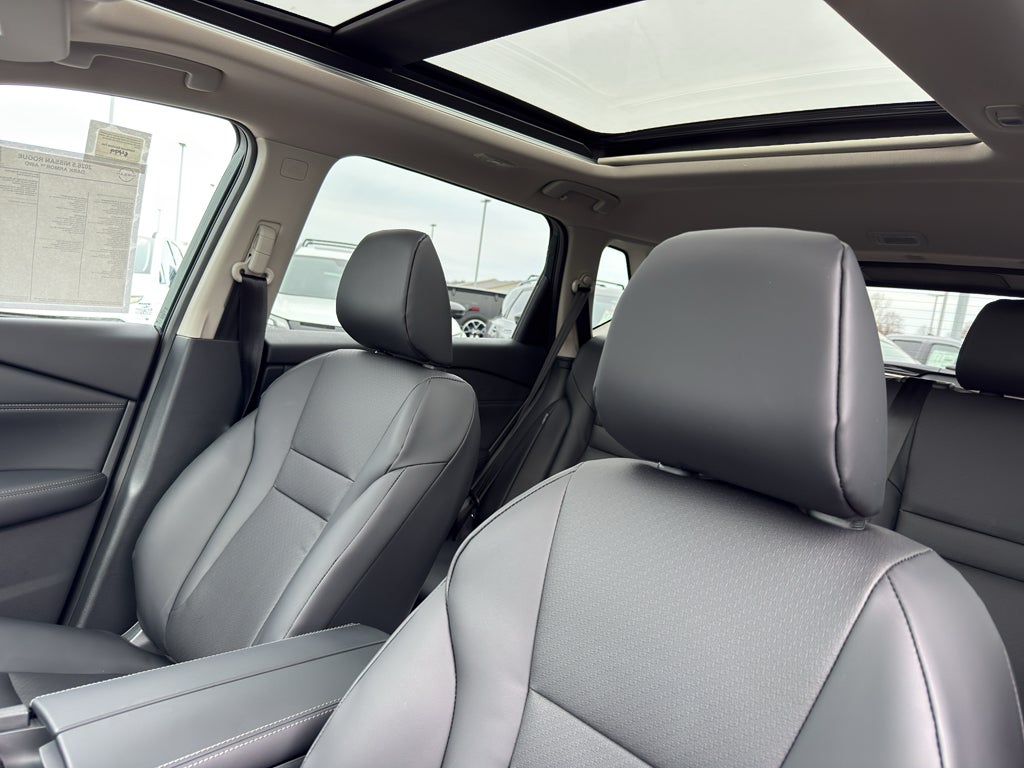 2026 Nissan Rogue 2026.5 AWD Dark Armor