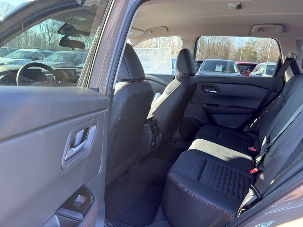 2026 Nissan Rogue 2026.5 AWD Rock Creek