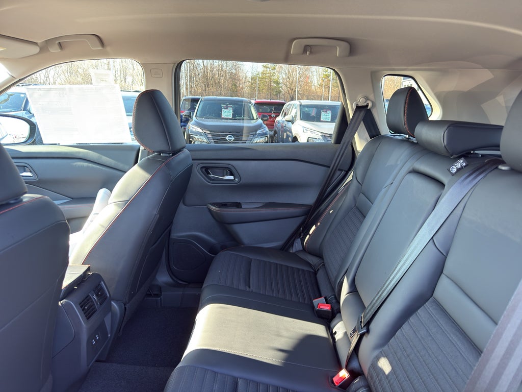 2026 Nissan Rogue 2026.5 AWD Rock Creek