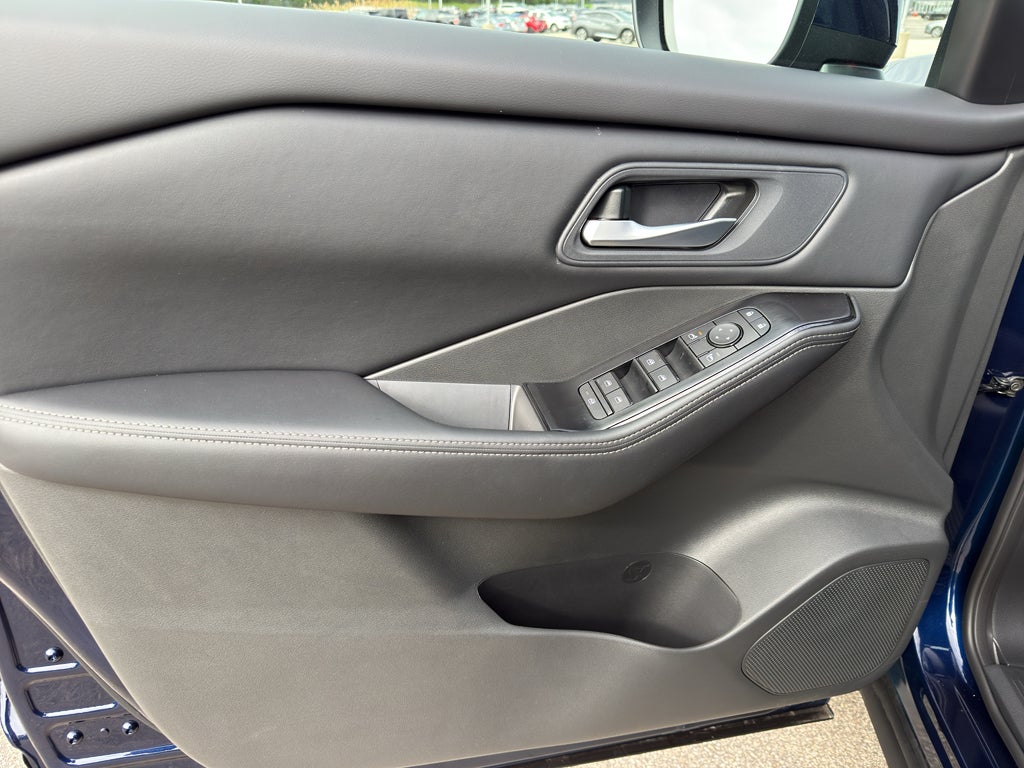 2026 Nissan Rogue 2026.5 AWD SV