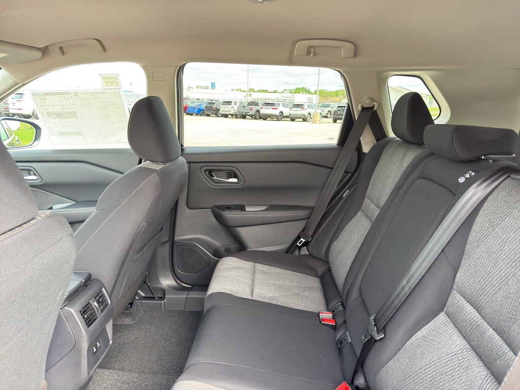 2026 Nissan Rogue 2026.5 AWD SV