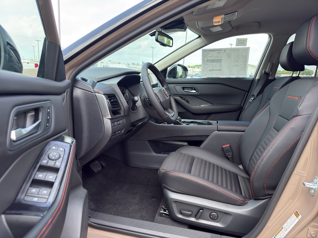 2026 Nissan Rogue 2026.5 AWD Rock Creek
