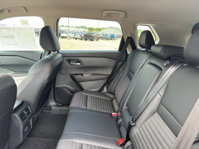 2026 Nissan Rogue 2026.5 AWD Rock Creek