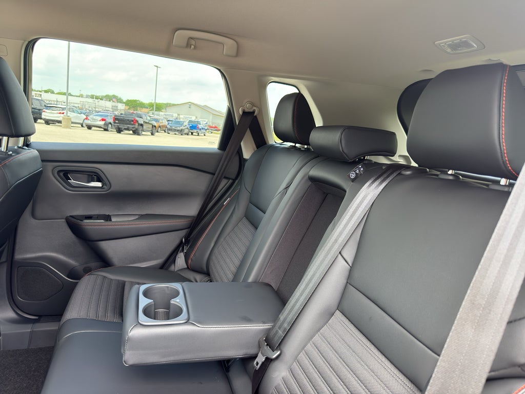 2026 Nissan Rogue 2026.5 AWD Rock Creek