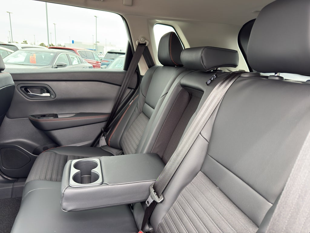 2026 Nissan Rogue 2026.5 AWD Rock Creek