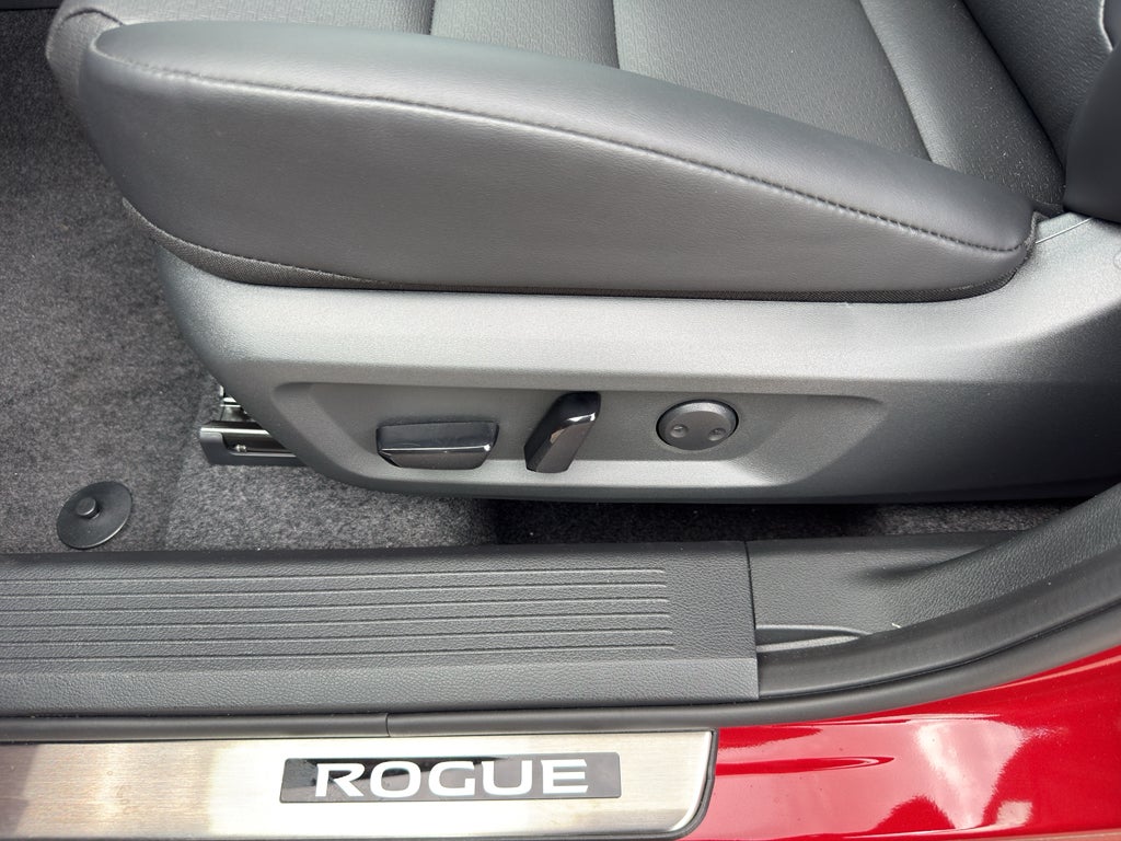 2026 Nissan Rogue 2026.5 AWD Dark Armor