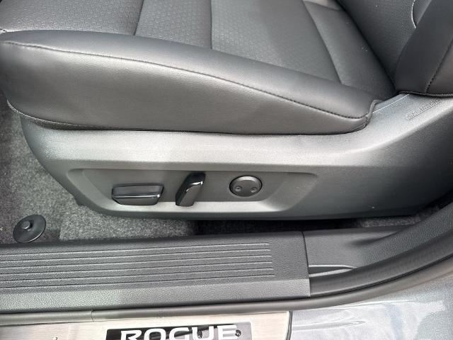 2026 Nissan Rogue 2026.5 AWD Dark Armor