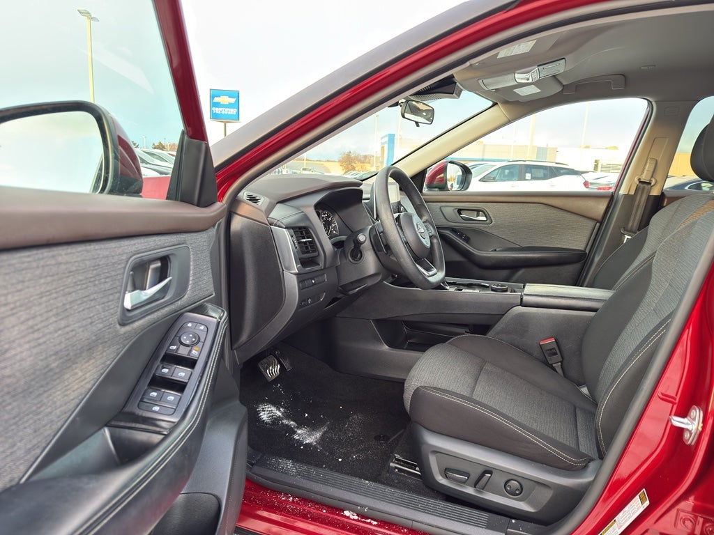 2023 Nissan Rogue AWD SV