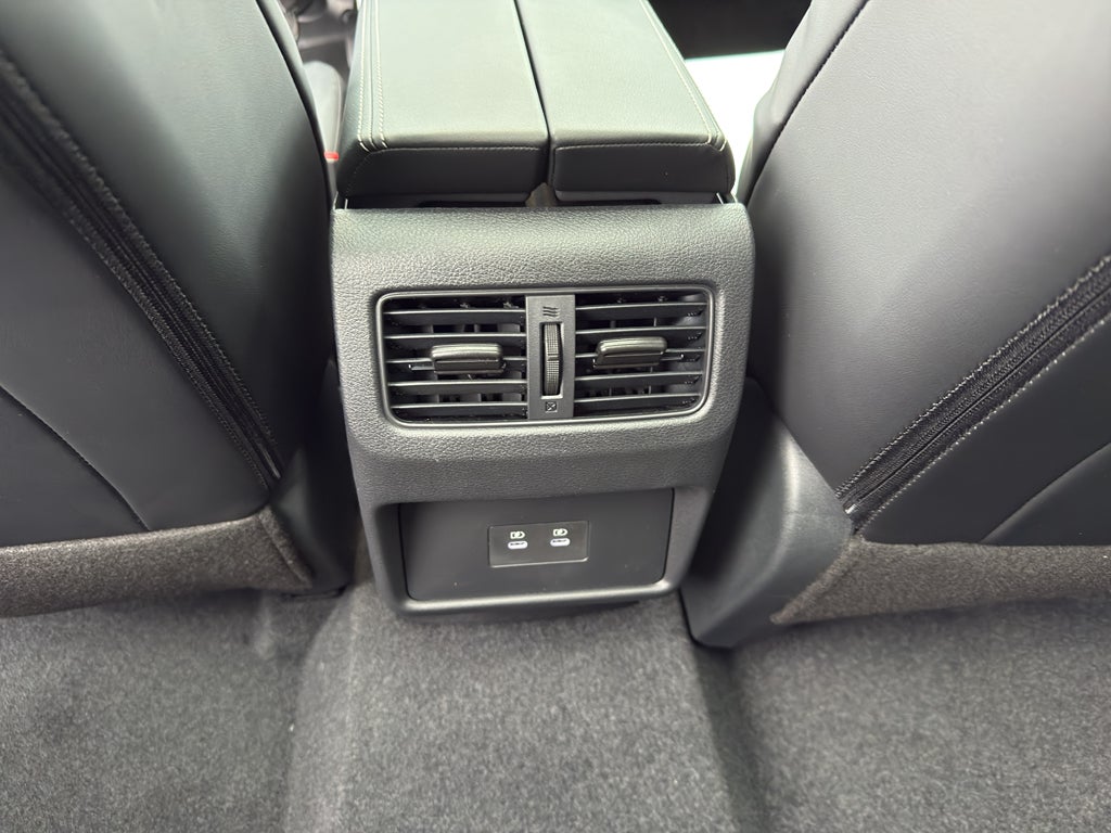 2026 Nissan Rogue AWD SV *Ltd Avail*