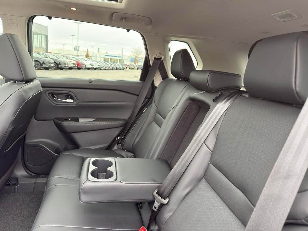 2026 Nissan Rogue AWD SV *Ltd Avail*