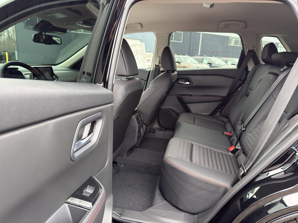 2026 Nissan Rogue 2026.5 AWD Rock Creek