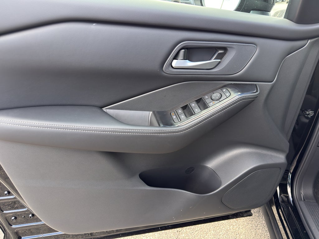 2026 Nissan Rogue 2026.5 AWD SV