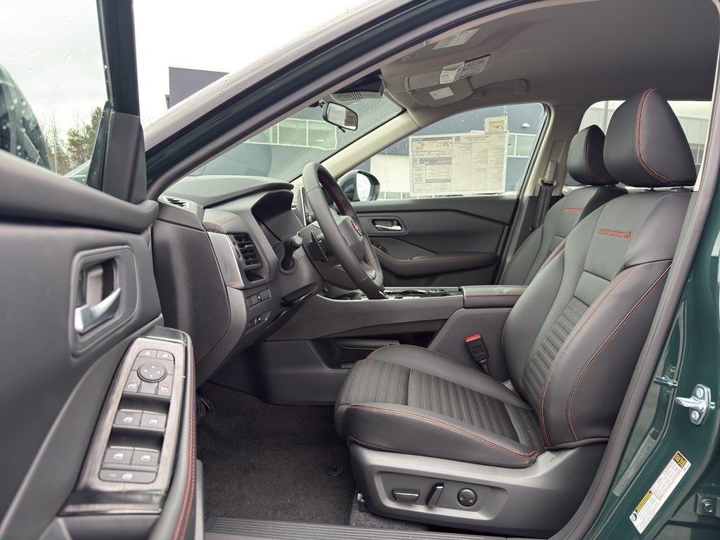 2026 Nissan Rogue 2026.5 AWD Rock Creek