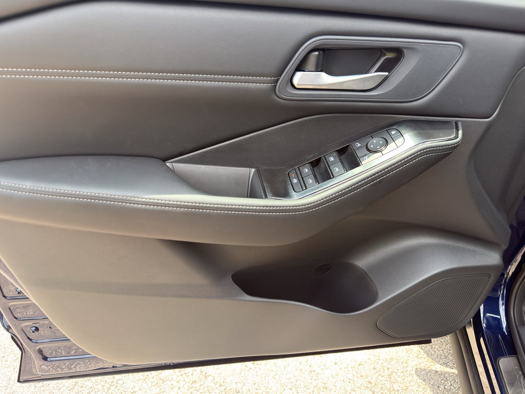 2026 Nissan Rogue 2026.5 AWD Dark Armor