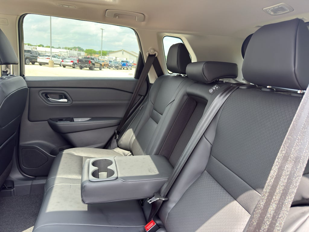 2026 Nissan Rogue 2026.5 AWD Dark Armor
