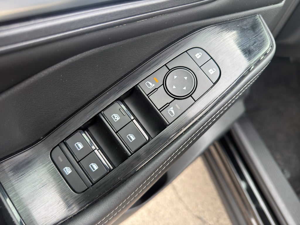 2023 Nissan Rogue AWD SV