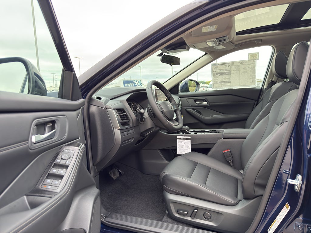 2026 Nissan Rogue AWD SV *Ltd Avail*