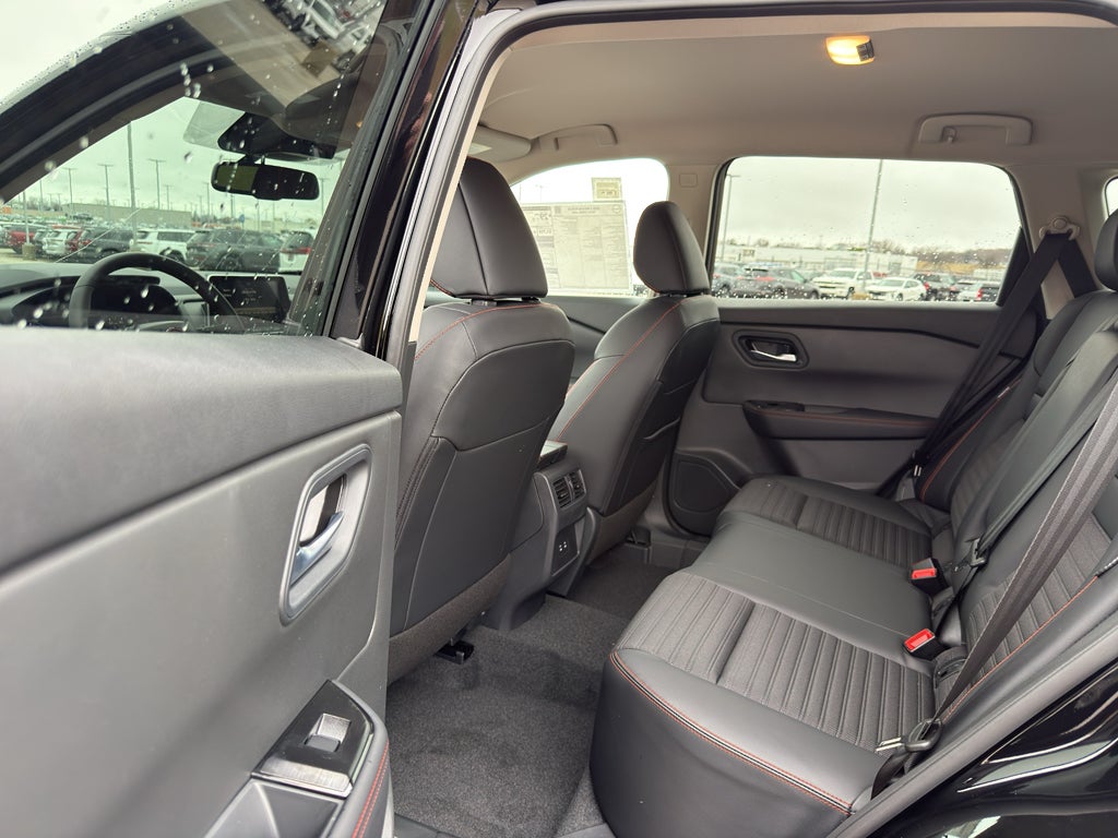 2026 Nissan Rogue 2026.5 AWD Rock Creek