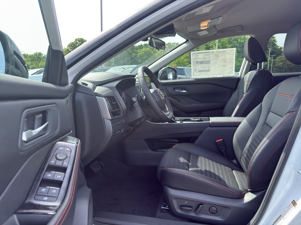 2026 Nissan Rogue 2026.5 AWD Rock Creek