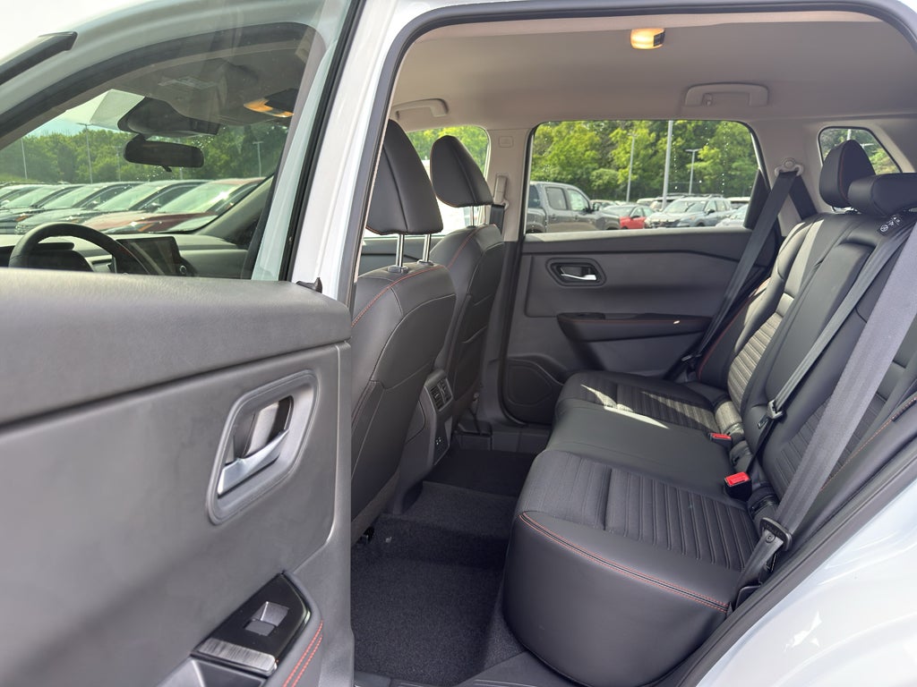 2026 Nissan Rogue 2026.5 AWD Rock Creek