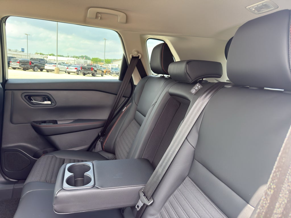 2026 Nissan Rogue 2026.5 AWD Rock Creek