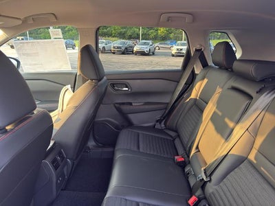 2026 Nissan Rogue 2026.5 AWD Rock Creek