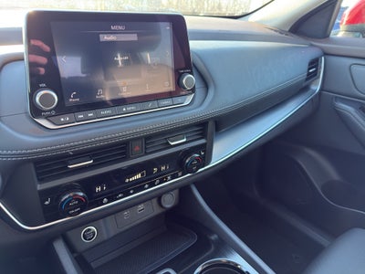 2023 Nissan Rogue AWD SV