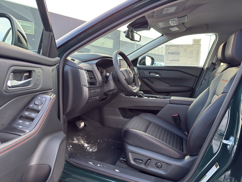 2026 Nissan Rogue 2026.5 AWD Rock Creek