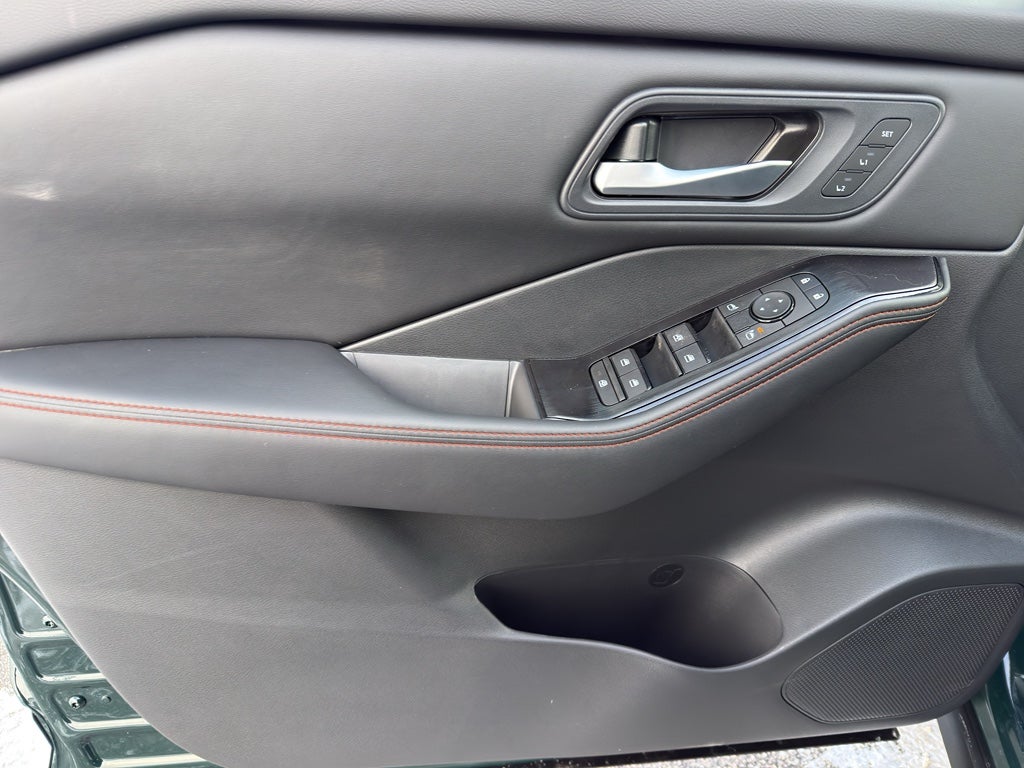 2026 Nissan Rogue 2026.5 AWD Rock Creek