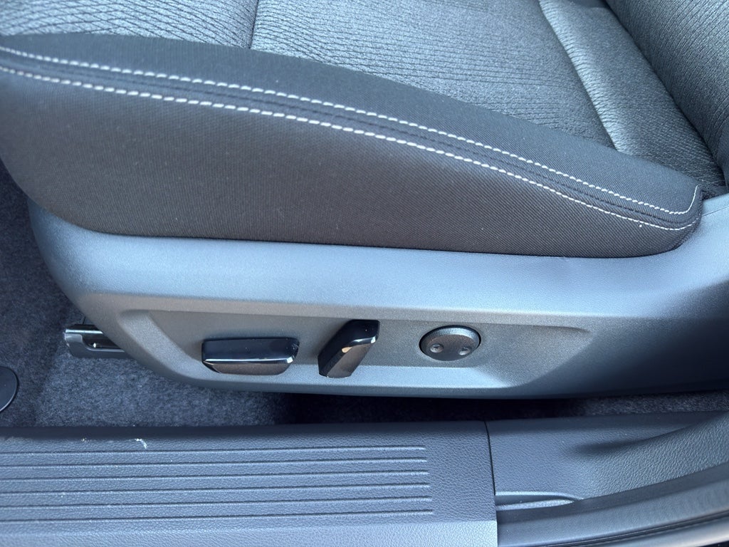 2026 Nissan Rogue 2026.5 AWD SV