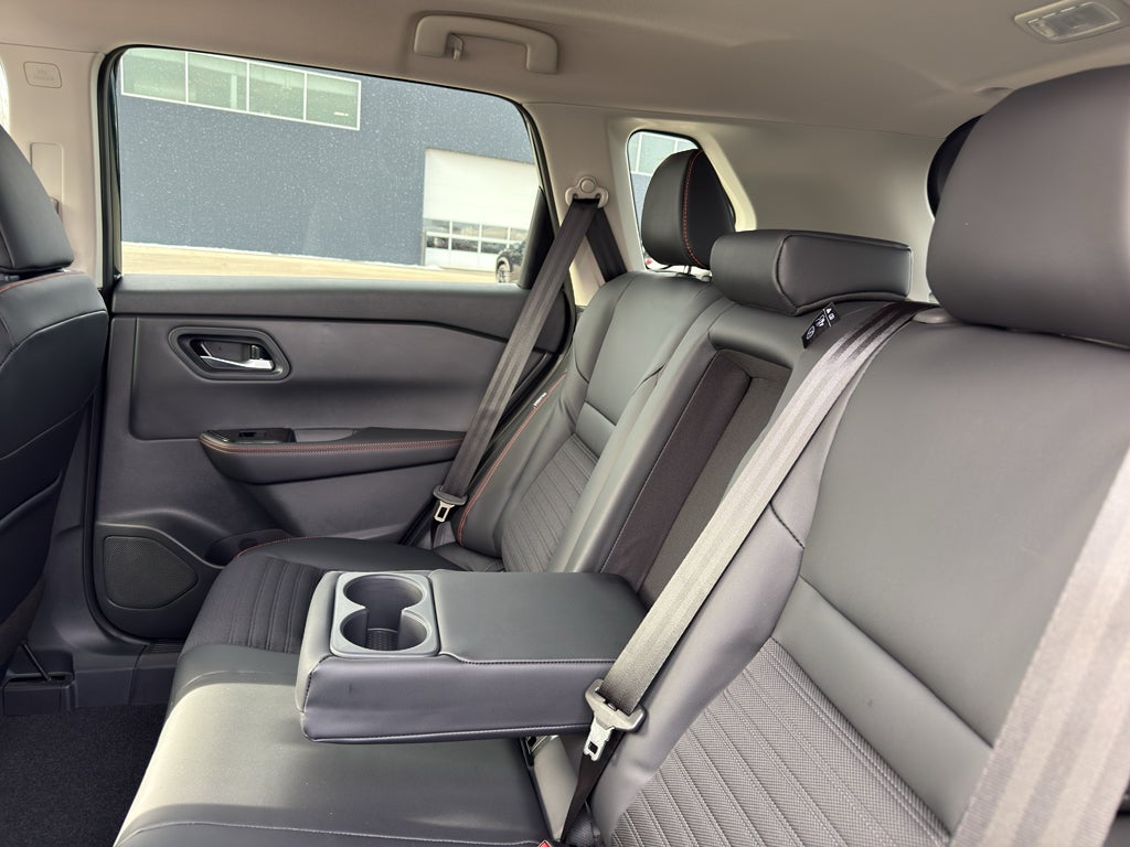 2026 Nissan Rogue 2026.5 AWD Rock Creek