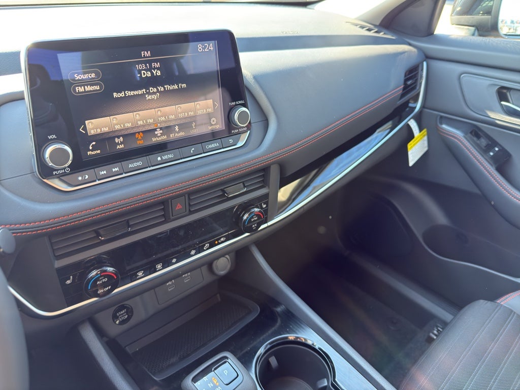 2026 Nissan Rogue 2026.5 AWD Rock Creek