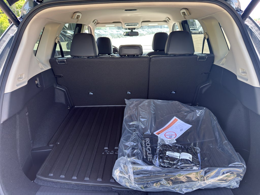 2026 Nissan Rogue 2026.5 AWD Rock Creek