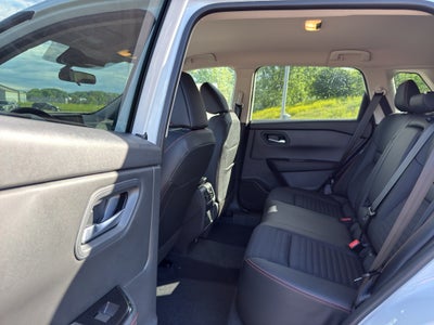 2026 Nissan Rogue 2026.5 AWD Rock Creek