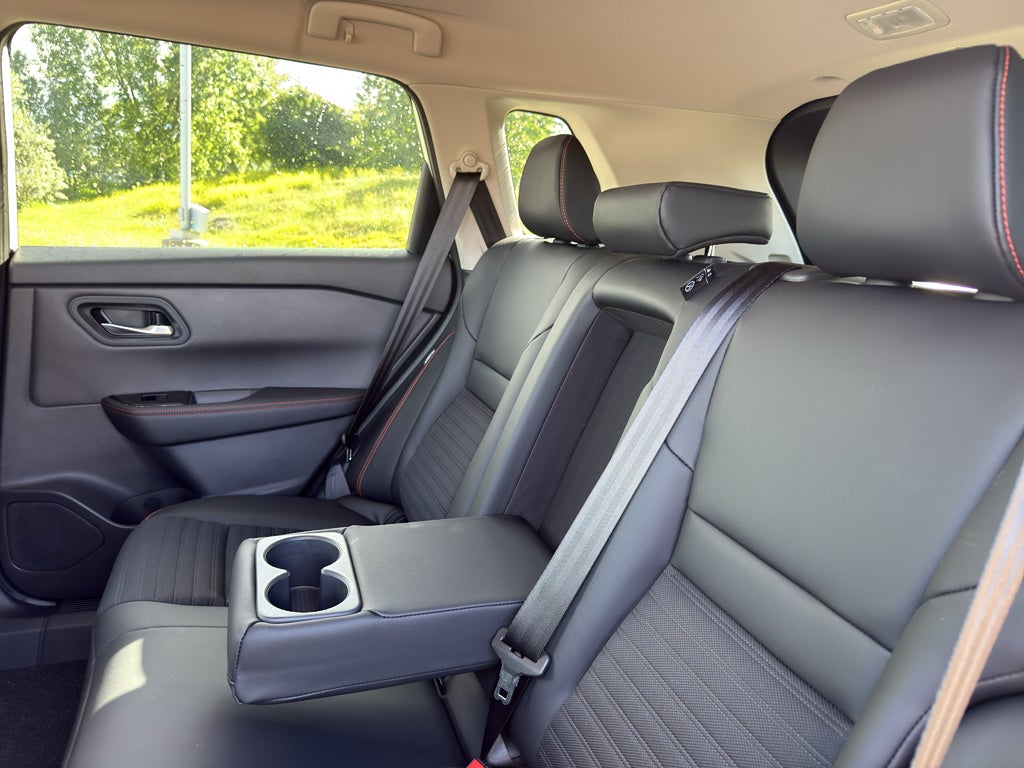 2026 Nissan Rogue 2026.5 AWD Rock Creek
