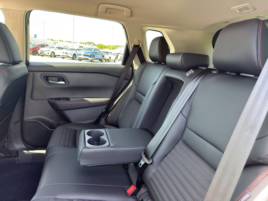 2026 Nissan Rogue 2026.5 AWD Rock Creek