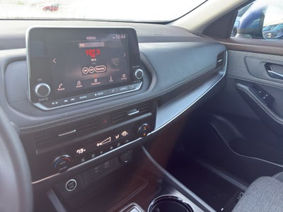 2023 Nissan Rogue AWD SV