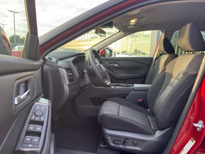 2025 Nissan Rogue AWD SV
