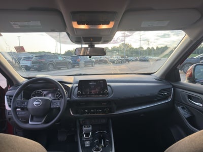 2025 Nissan Rogue AWD SV