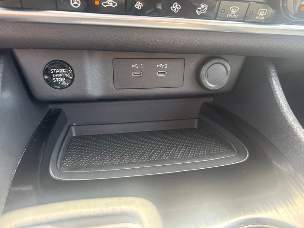 2025 Nissan Rogue AWD SV