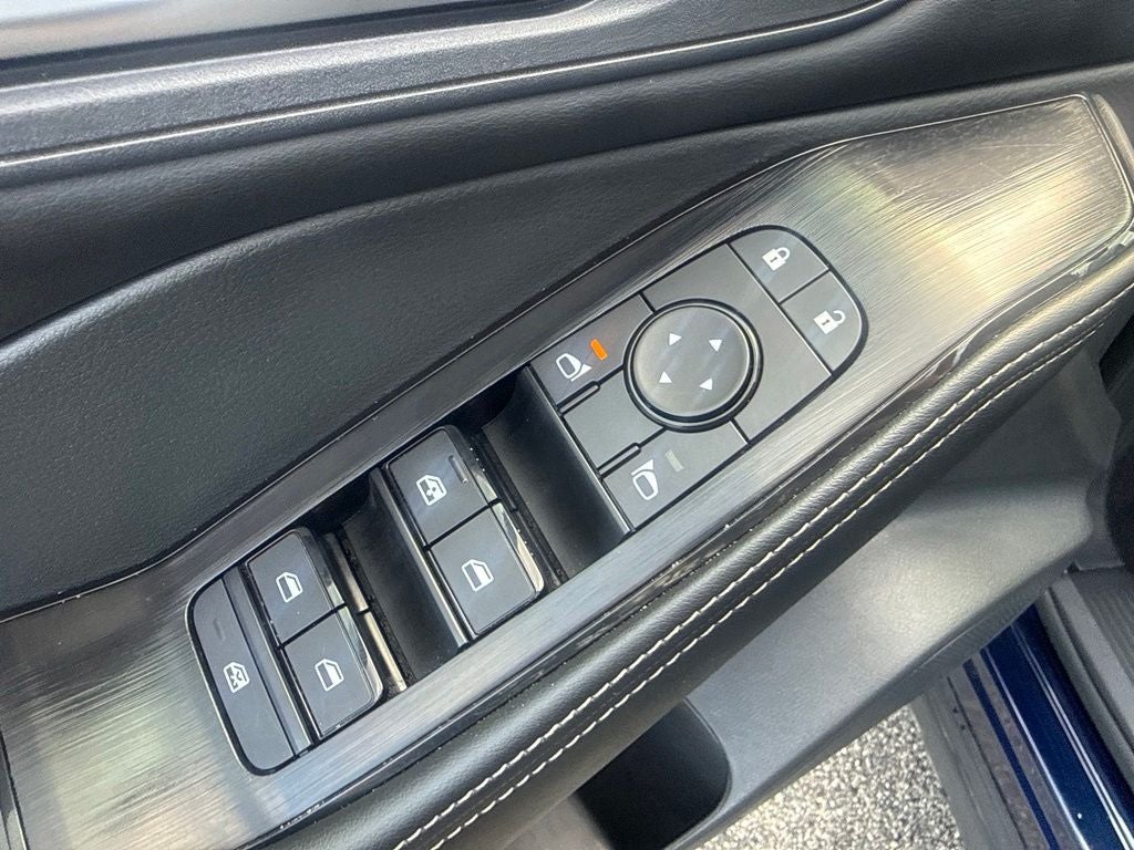 2025 Nissan Rogue AWD SV