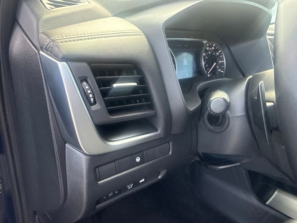2025 Nissan Rogue AWD SV