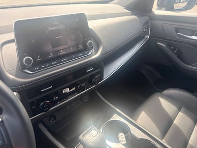 2025 Nissan Rogue AWD SV