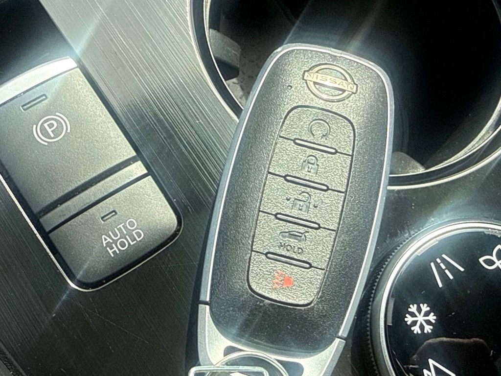 2025 Nissan Rogue AWD SV