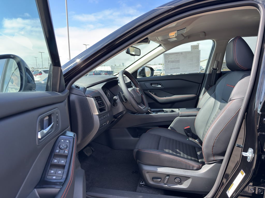 2026 Nissan Rogue 2026.5 AWD Rock Creek