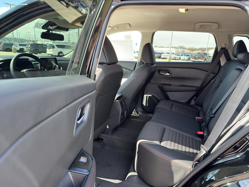 2026 Nissan Rogue 2026.5 AWD Rock Creek